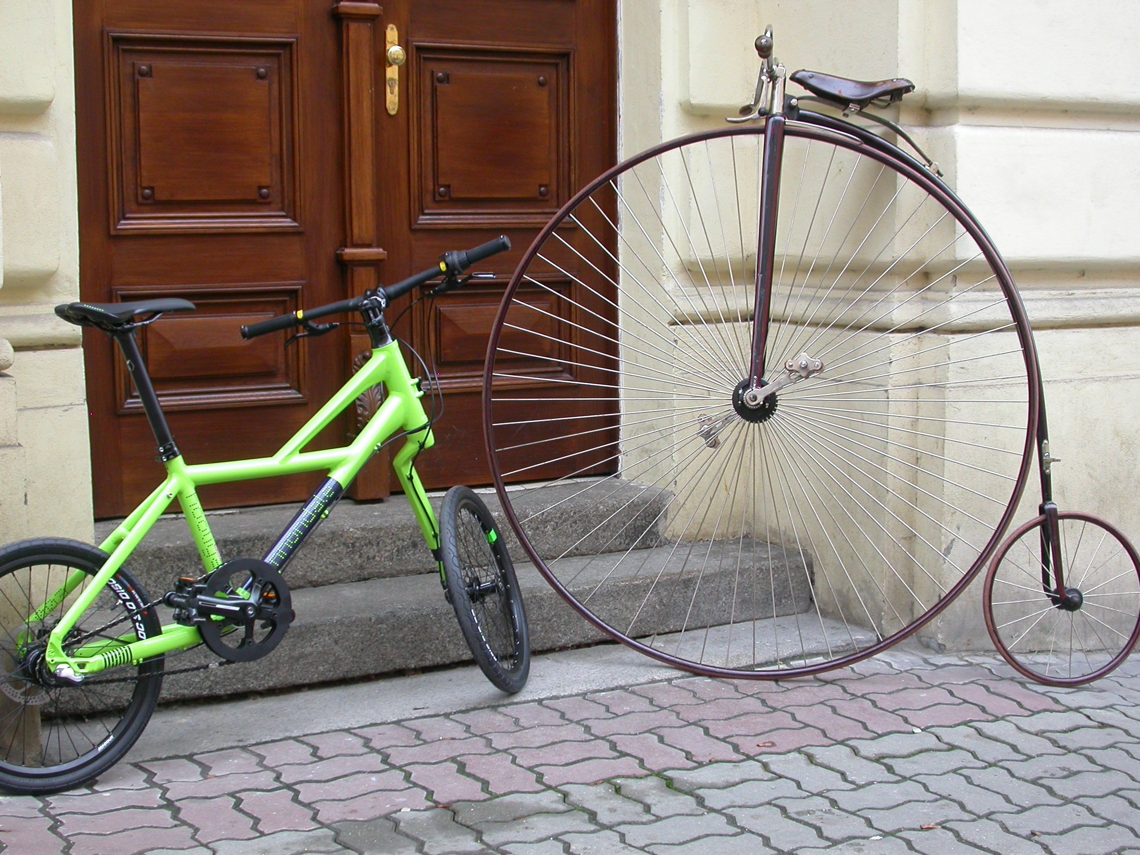 Cannondale Hooligan (2012) vs. Coventry Machinists Co. Ordinary bike (1886)