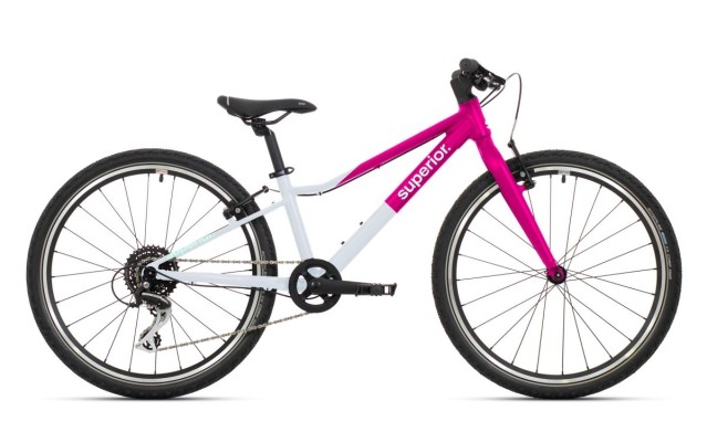 SUPERIOR F.L.Y. 24 VB