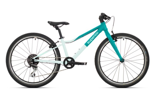 SUPERIOR F.L.Y. 24 VB